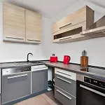 Apartment Aarper Boutique I Messe, Airport, Netflix & Forest Dusseldorf
