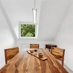 Aarper Boutique I Messe, Airport, Netflix & Forest Appartement *